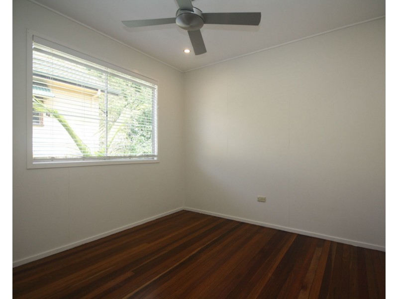 51 Pikett Street, Clontarf QLD 4019
