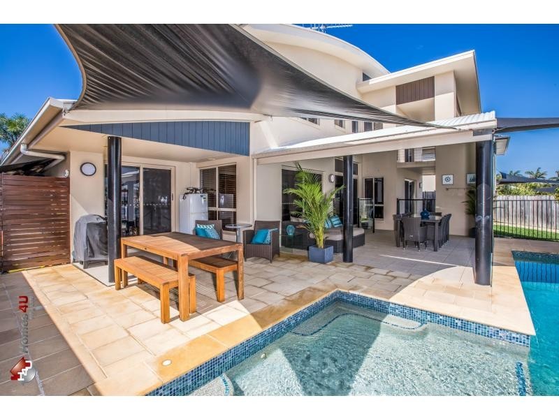 11 Defender Street, Newport QLD 4020