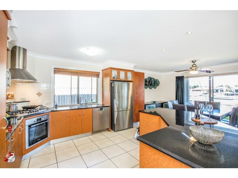 11 Defender Street, Newport QLD 4020