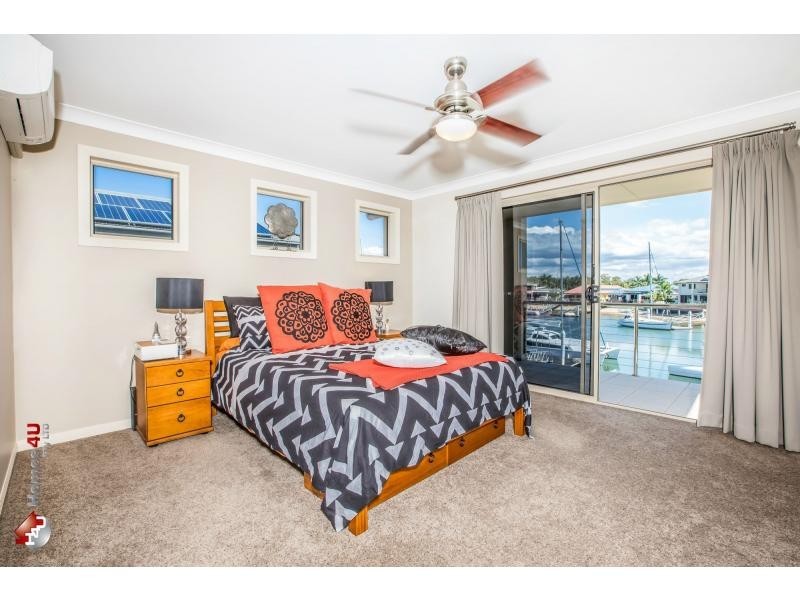 11 Defender Street, Newport QLD 4020