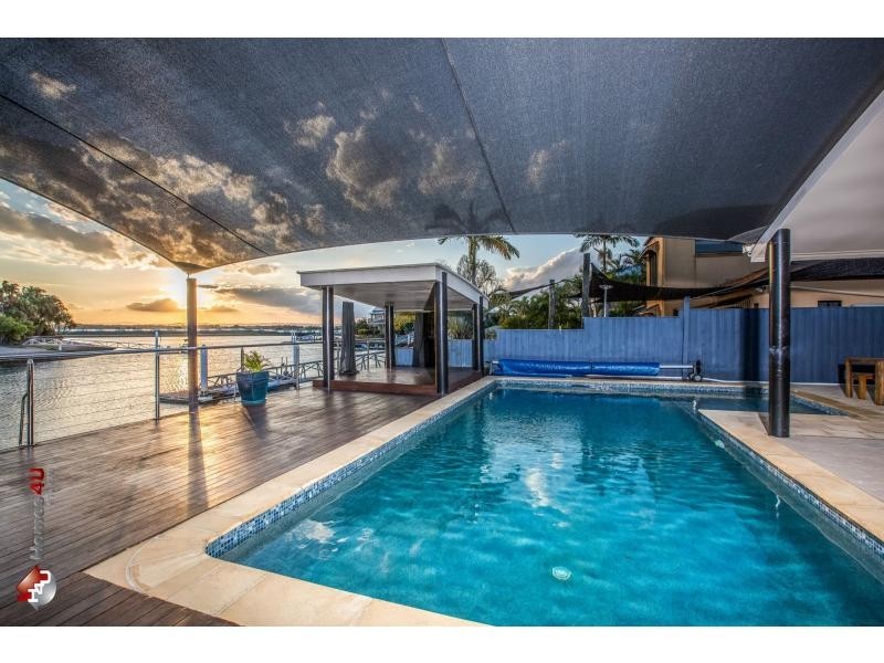 11 Defender Street, Newport QLD 4020