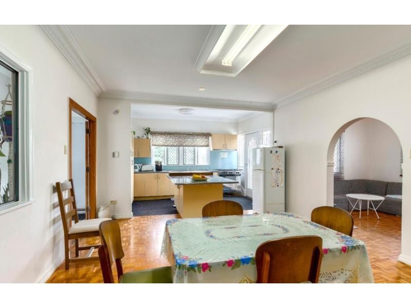 42 Bryden Street, Windsor QLD 4030