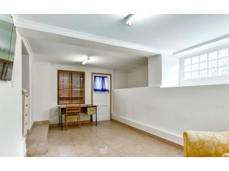 42 Bryden Street, Windsor QLD 4030