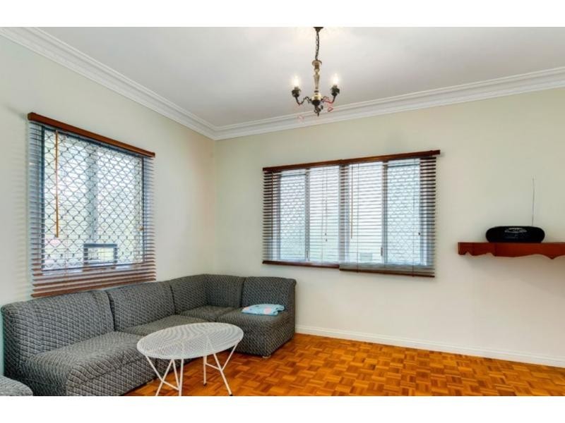 42 Bryden Street, Windsor QLD 4030