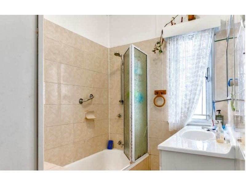 42 Bryden Street, Windsor QLD 4030