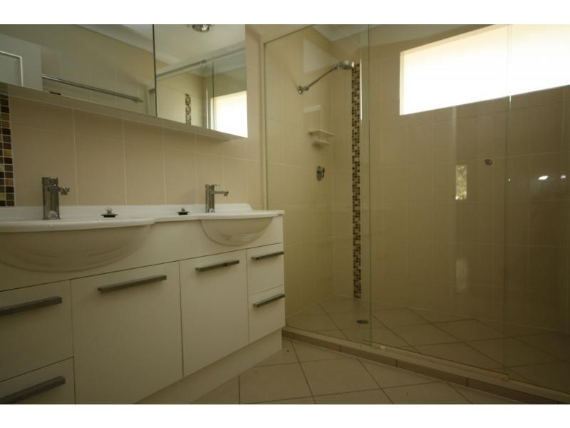 53 Pikett Street, Clontarf QLD 4019