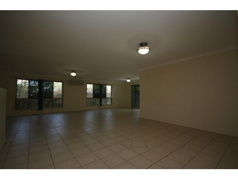 22 Hemlock Street, Warner QLD 4500