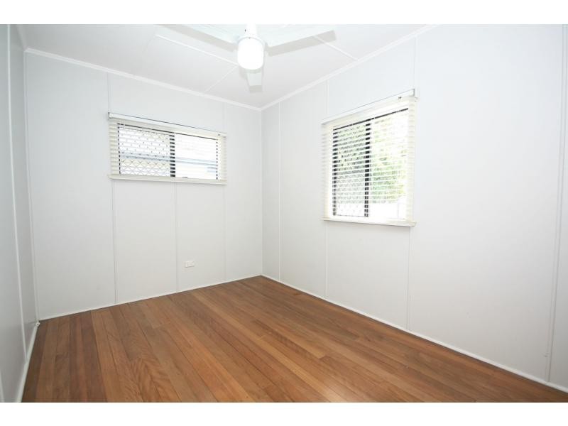 35 Yacht Street, Clontarf QLD 4019