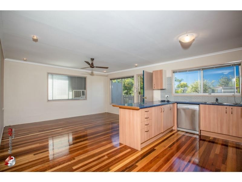 39 Gertrude Street, Redcliffe QLD 4020