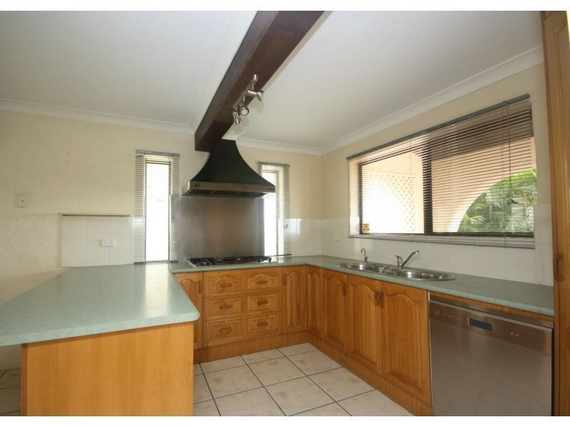 83 Endeavour Esplanade, Newport QLD 4020