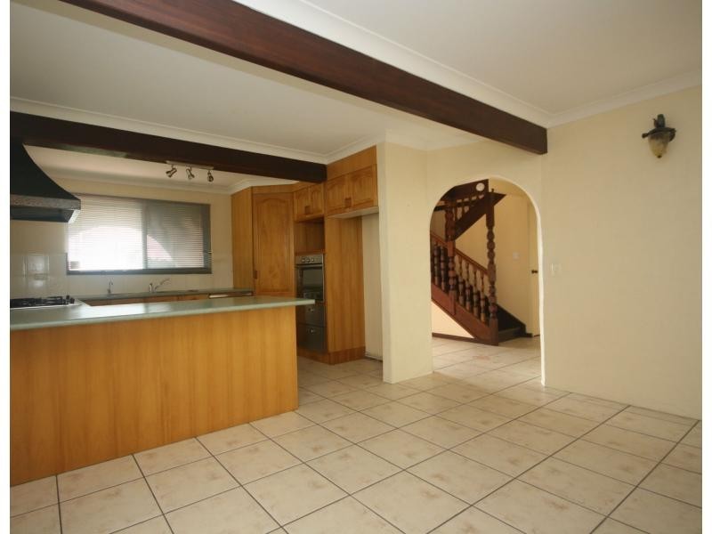 83 Endeavour Esplanade, Newport QLD 4020