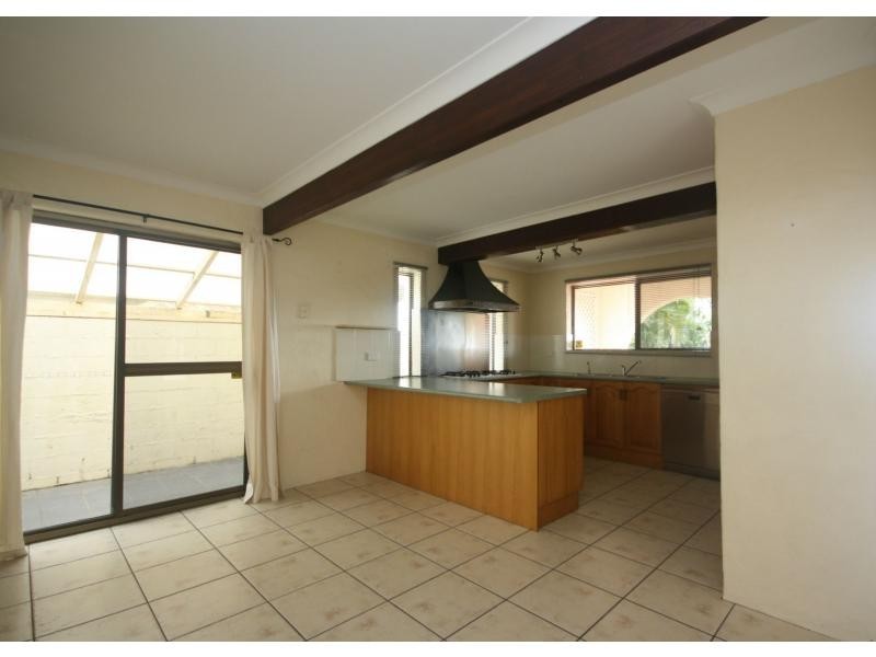 83 Endeavour Esplanade, Newport QLD 4020