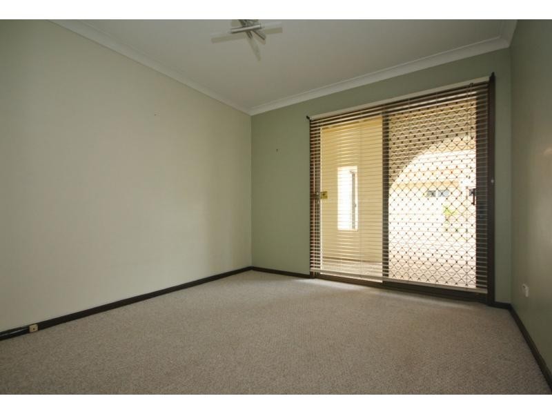 83 Endeavour Esplanade, Newport QLD 4020