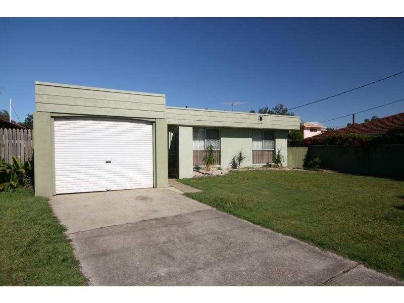 111 Klingner Road, Redcliffe QLD 4020