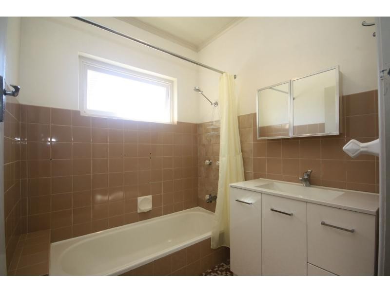 20 Klingner Road, Redcliffe QLD 4020