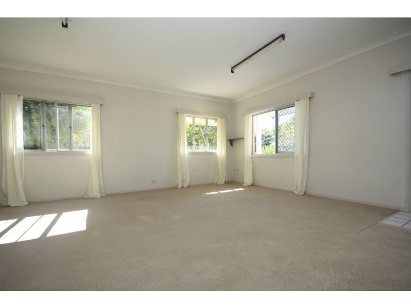 20 Klingner Road, Redcliffe QLD 4020