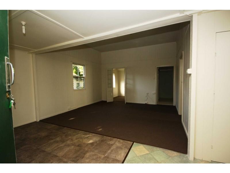 21 Louis Street, Redcliffe QLD 4020