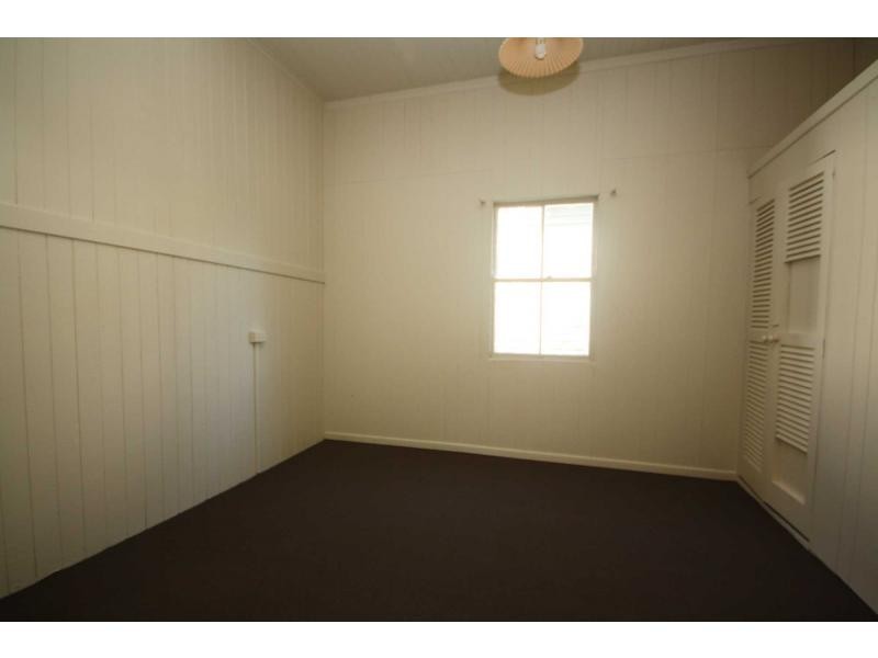 21 Louis Street, Redcliffe QLD 4020