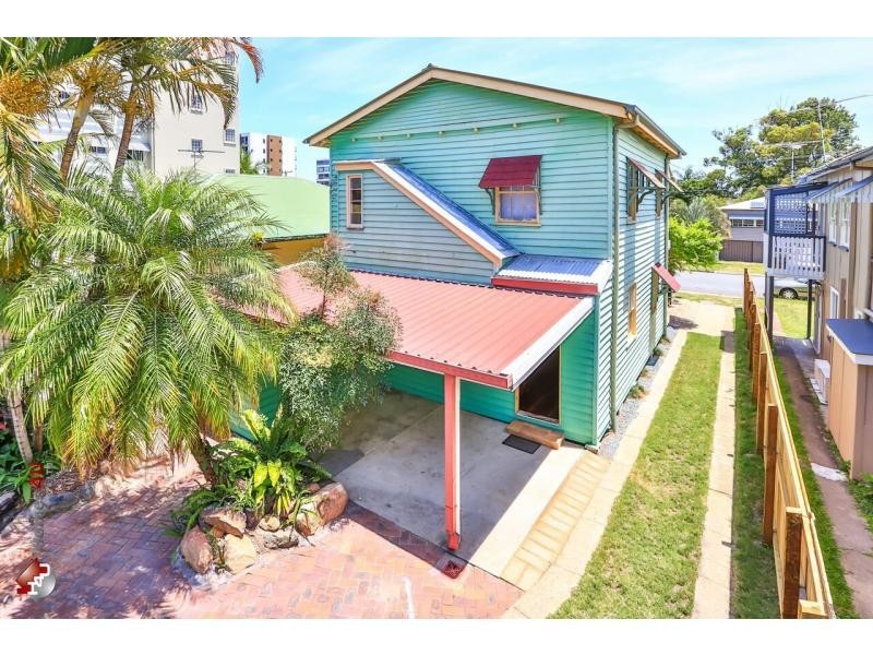 6 Louis Street, Redcliffe QLD 4020