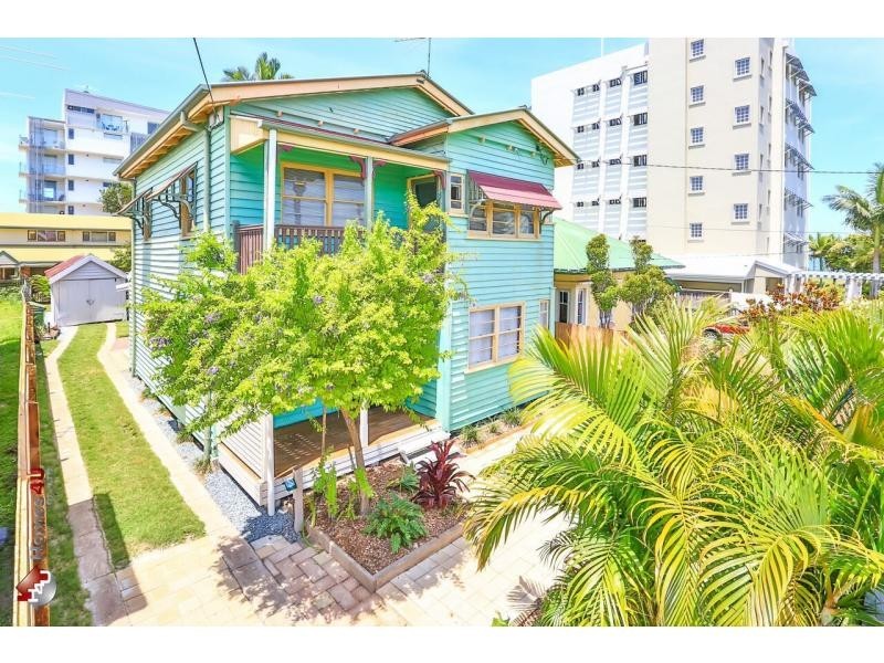 6 Louis Street, Redcliffe QLD 4020