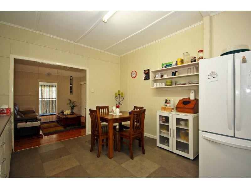 28 Bramble Street, Woody Point QLD 4019