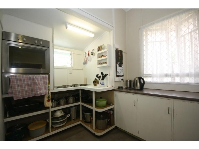 28 Bramble Street, Woody Point QLD 4019