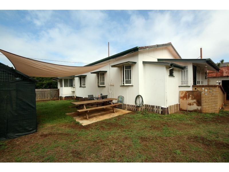 28 Bramble Street, Woody Point QLD 4019