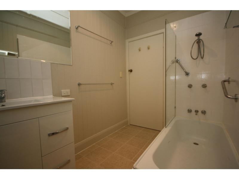 62 Eversleigh Road, Scarborough QLD 4020