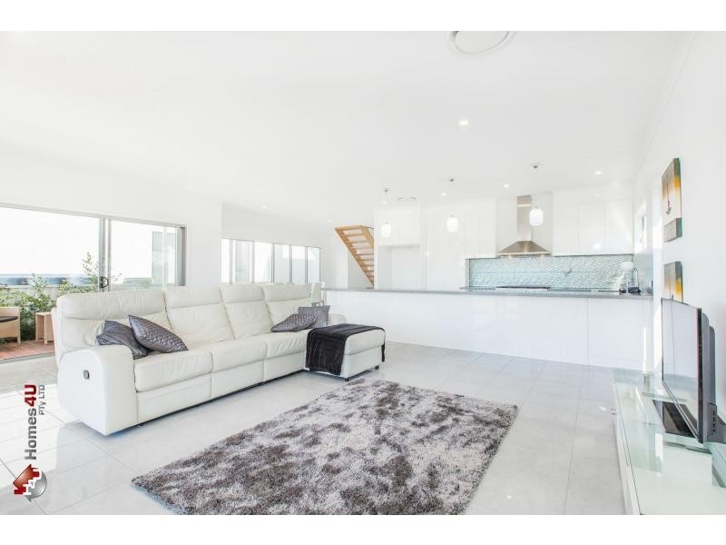 15A Courageous Court, Newport QLD 4020