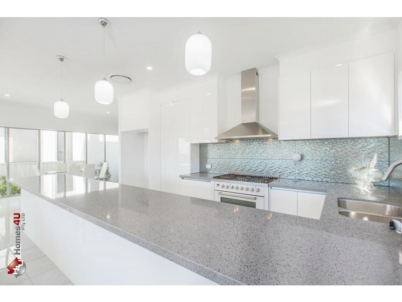 15A Courageous Court, Newport QLD 4020