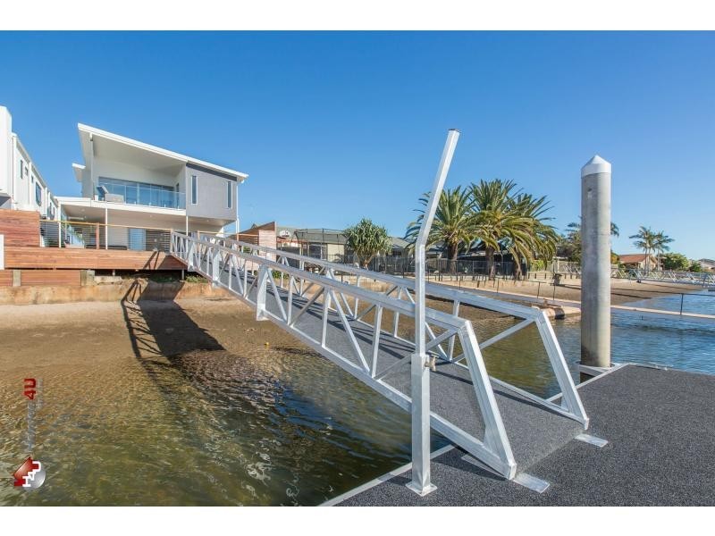 15A Courageous Court, Newport QLD 4020