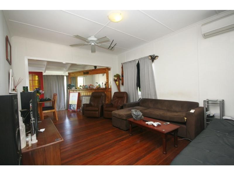 18 High Street, Kippa-ring QLD 4021