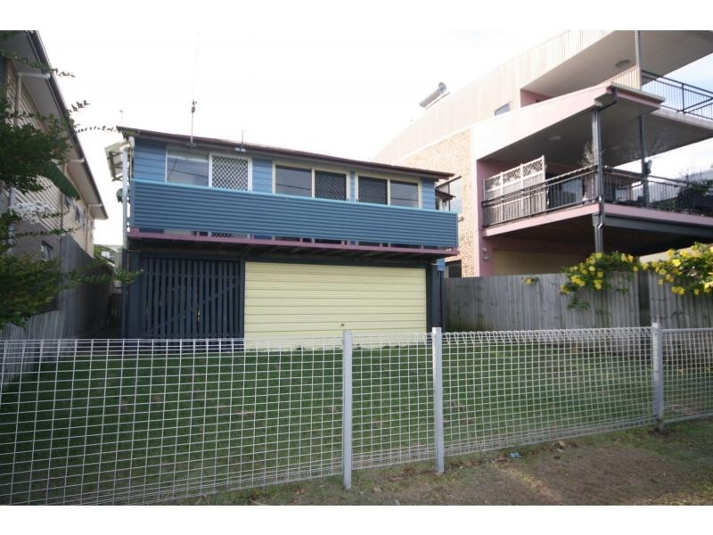 29 Whytecliffe Parade, Woody Point QLD 4019