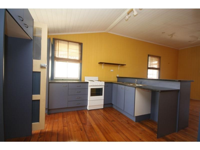 29 Whytecliffe Parade, Woody Point QLD 4019