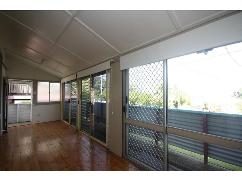 29 Whytecliffe Parade, Woody Point QLD 4019