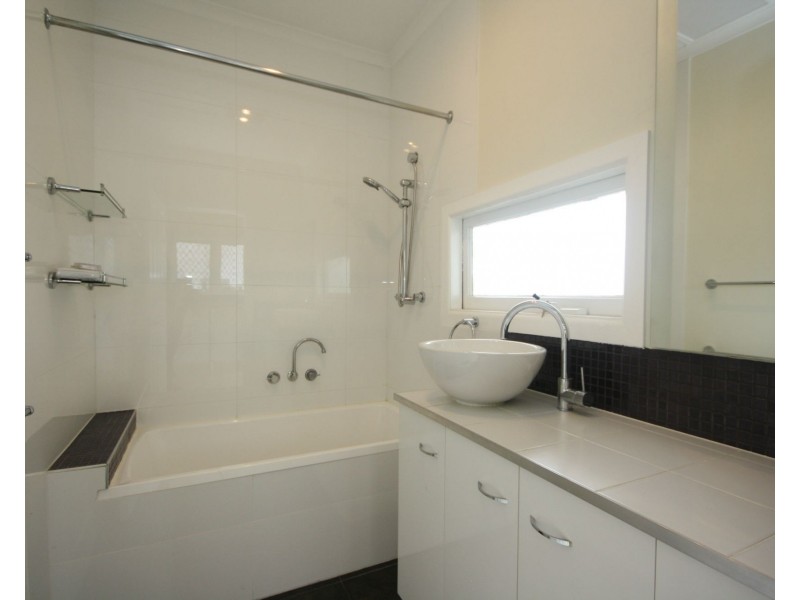 48 Wattle Street, Kallangur QLD 4503
