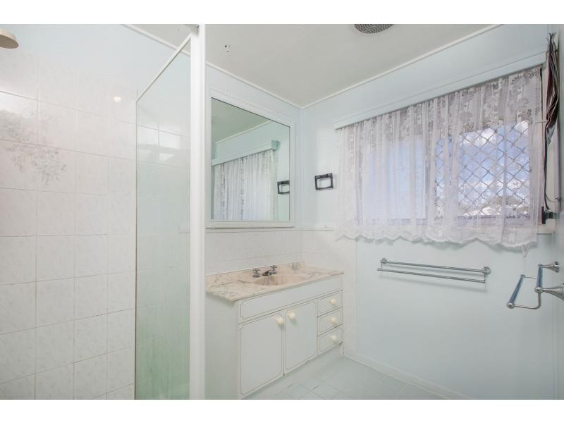 17 Gardenia Street, Clontarf QLD 4019