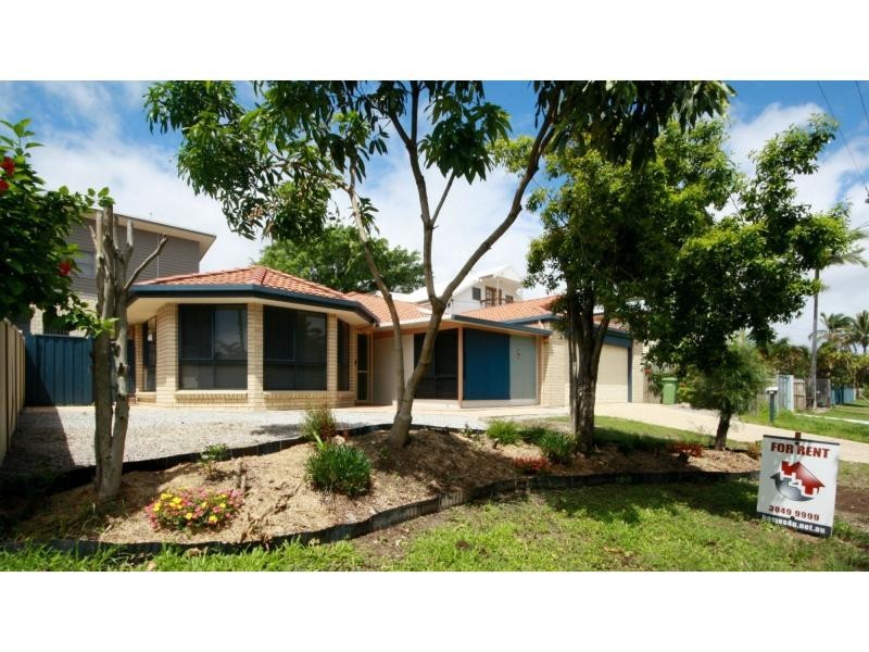 16 Lucas Street, Scarborough QLD 4020