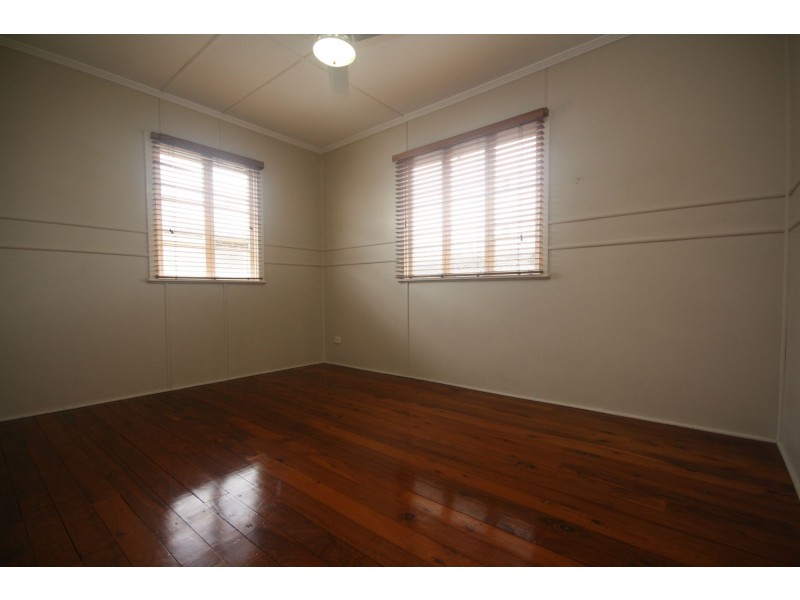 19 Elizabeth Avenue, Clontarf QLD 4019