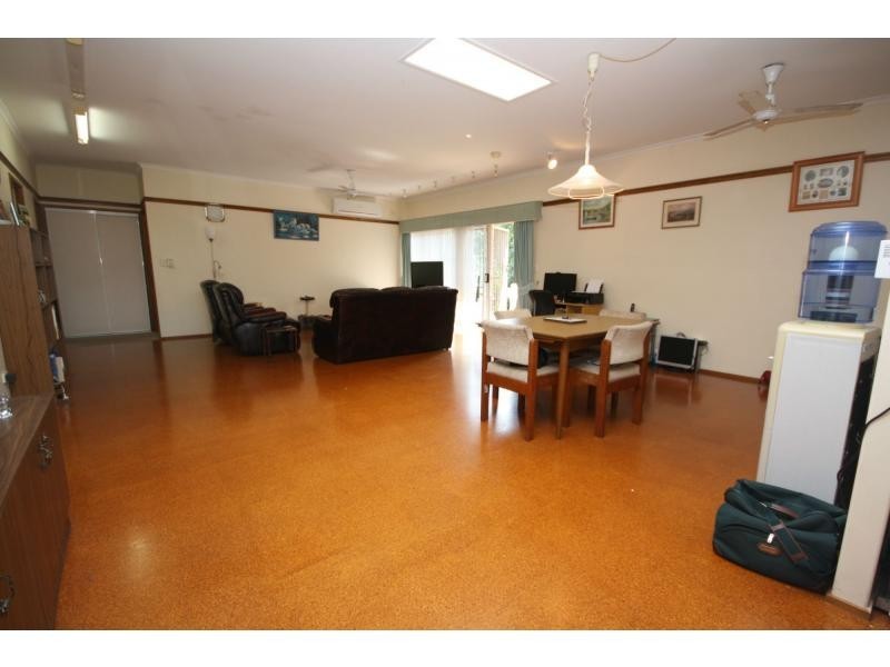 6 Lancaster Avenue, Redcliffe QLD 4020