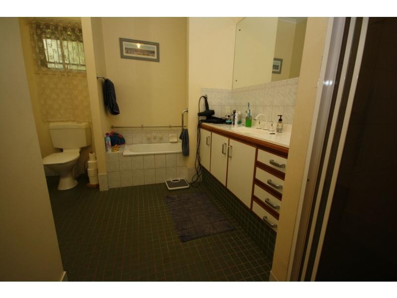 6 Lancaster Avenue, Redcliffe QLD 4020