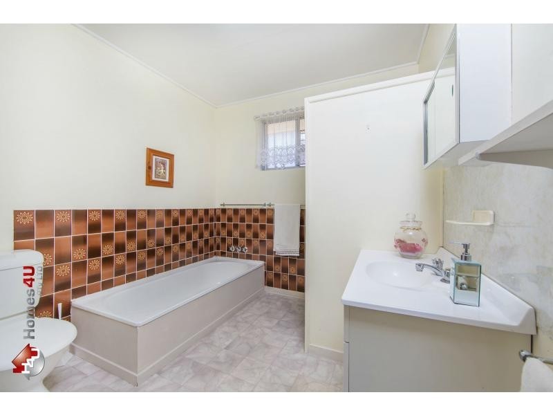 13 Waraba Street, Clontarf QLD 4019