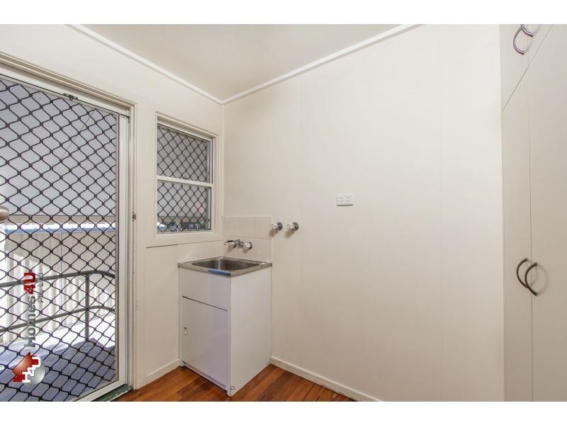 2 Hanlon Street, Scarborough QLD 4020