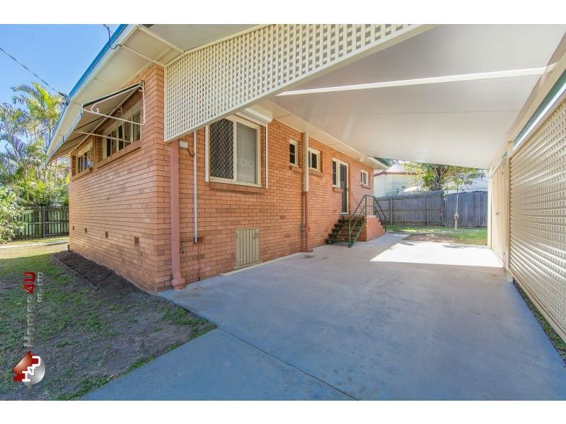 2 Hanlon Street, Scarborough QLD 4020