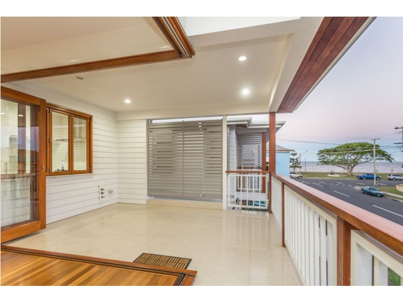 48 Fourth Avenue, Sandgate QLD 4017