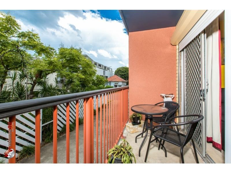 2/208 Oxley Avenue, Margate QLD 4019