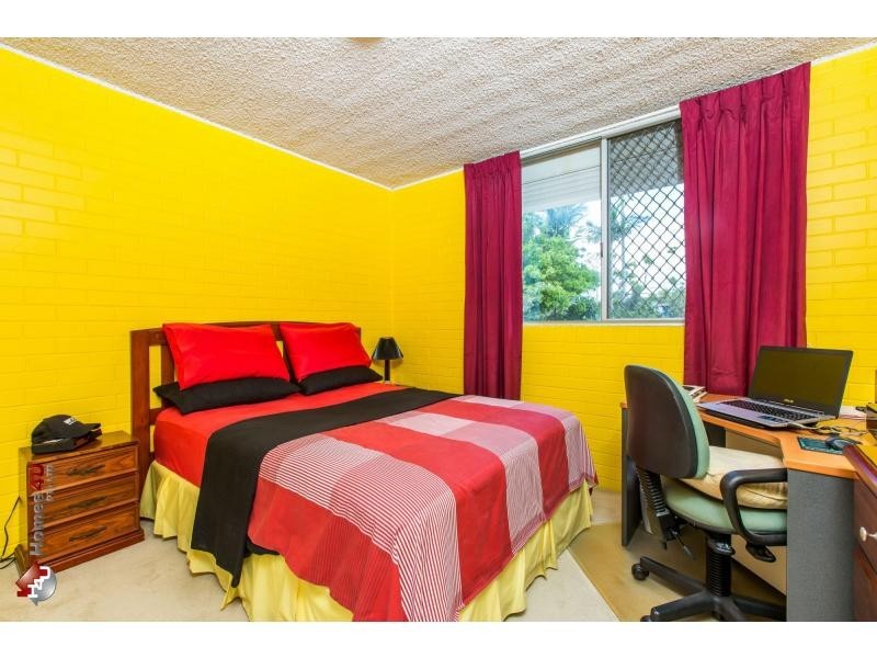 2/208 Oxley Avenue, Margate QLD 4019