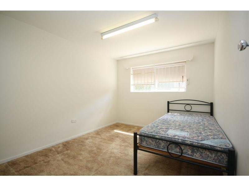2/59 Collins Street, Woody Point QLD 4019