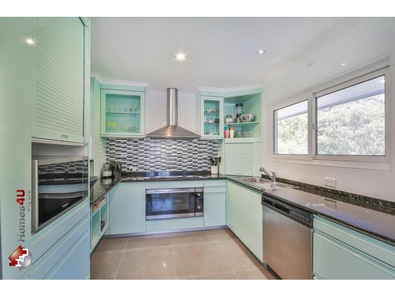 5 Valerie Street, Clontarf QLD 4019