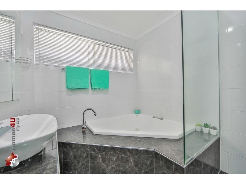 5 Valerie Street, Clontarf QLD 4019